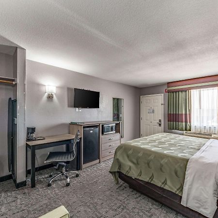 Quality Inn I-10 East Near Frost Bank Center San Antonio Bagian luar foto