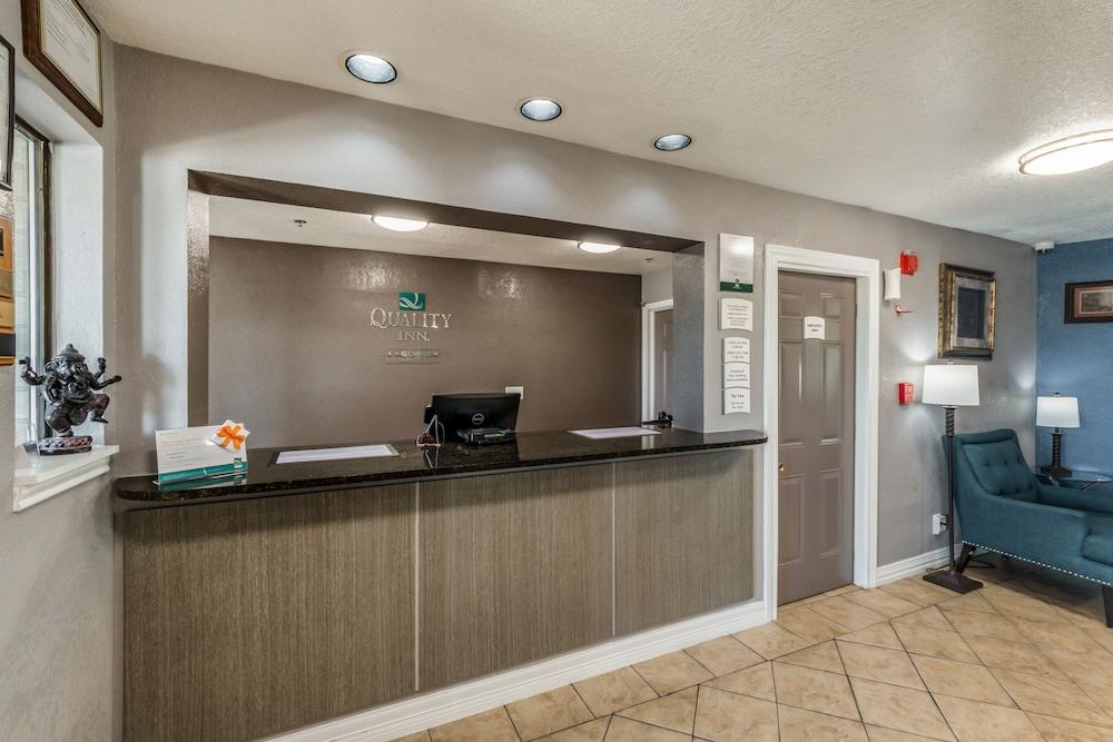 Quality Inn I-10 East Near Frost Bank Center San Antonio Bagian luar foto