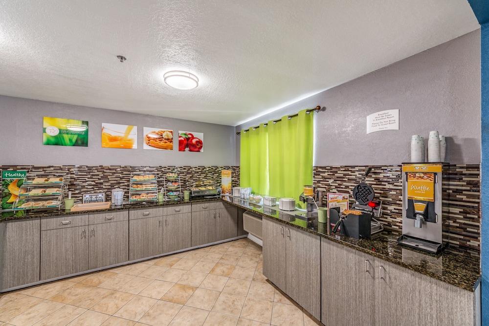 Quality Inn I-10 East Near Frost Bank Center San Antonio Bagian luar foto