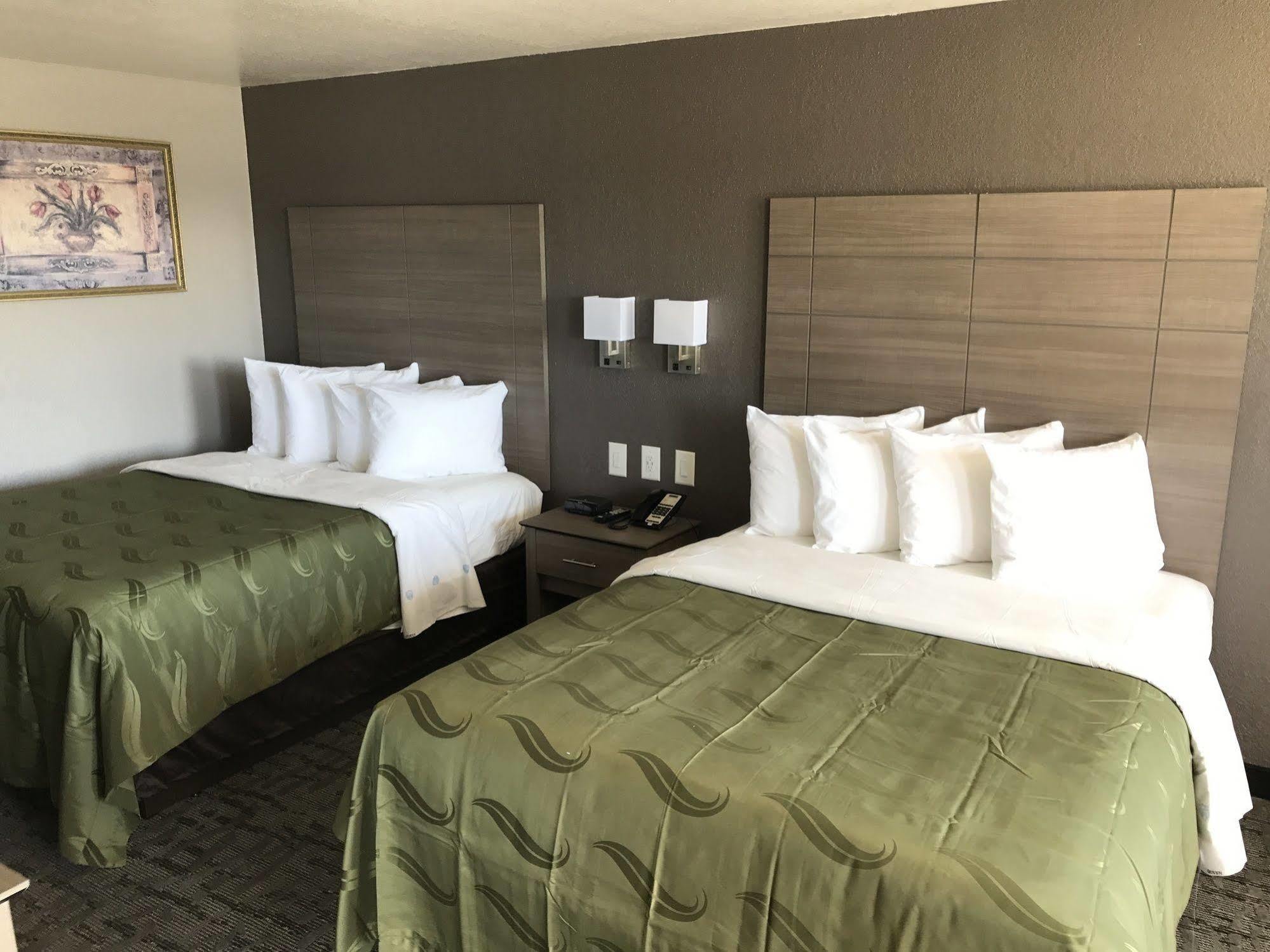 Quality Inn I-10 East Near Frost Bank Center San Antonio Bagian luar foto